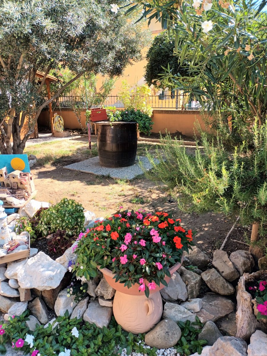 LIDO DEGLI ESTENSI, bella villettina completamente al piano terra con giardino, riscaldamento autonomo, impianto di climatizzazione